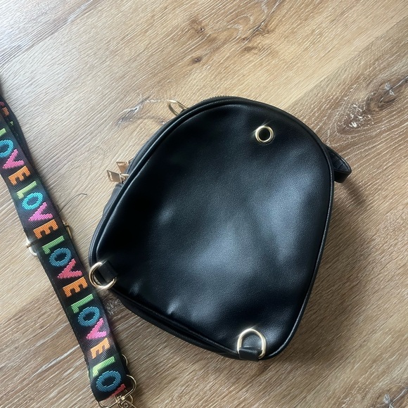 ✨ Mini Backpack with Artistic Girl Print ✨ - Picture 8 of 8